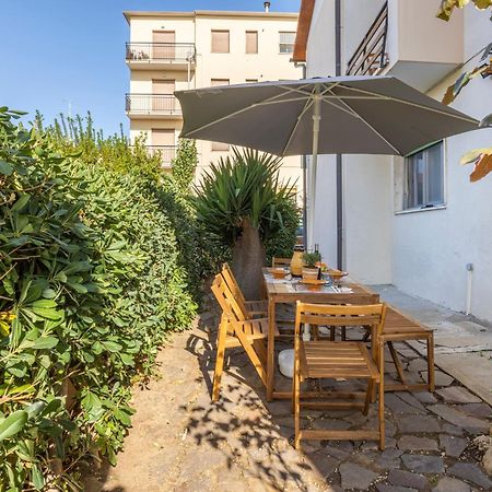 Appartamento Casa Luigina San Vincenzo Esterno foto